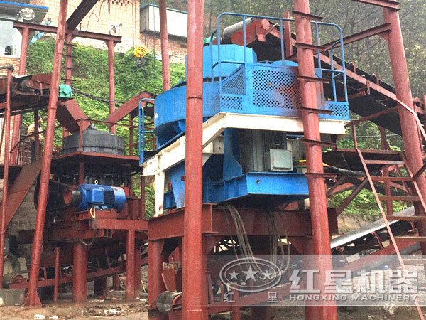 每小時產420t制砂機工作現場 每小時產420t制砂機工作現場