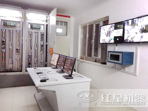 新一代車載建筑垃圾流動碎石機PLC自控車間 新一代車載建筑垃圾流動碎石機PLC自控車間