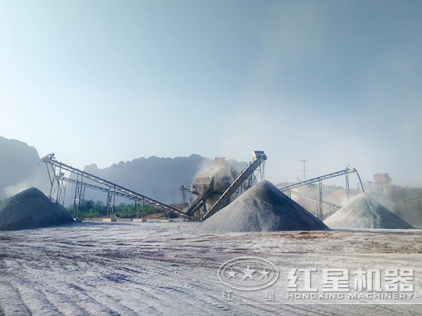 青石破碎生產(chǎn)線現(xiàn)場3 青石破碎生產(chǎn)線現(xiàn)場3