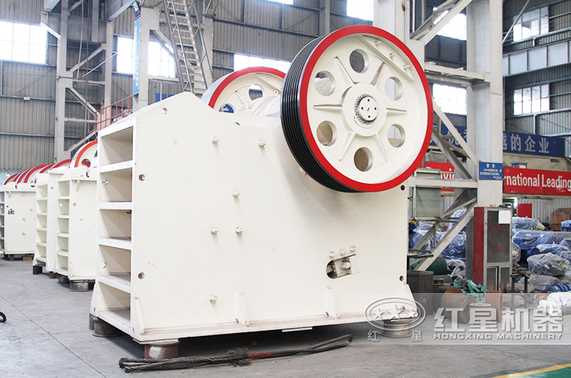 600*750顎式破碎機 600*750顎式破碎機