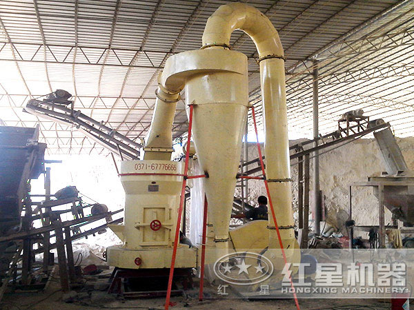 山東石膏雷蒙磨粉機(jī)加工現(xiàn)場(chǎng) 山東石膏雷蒙磨粉機(jī)加工現(xiàn)場(chǎng)