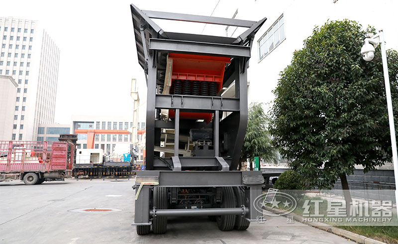 移動破碎機(jī)+振動篩，可先篩后碎或先碎后篩