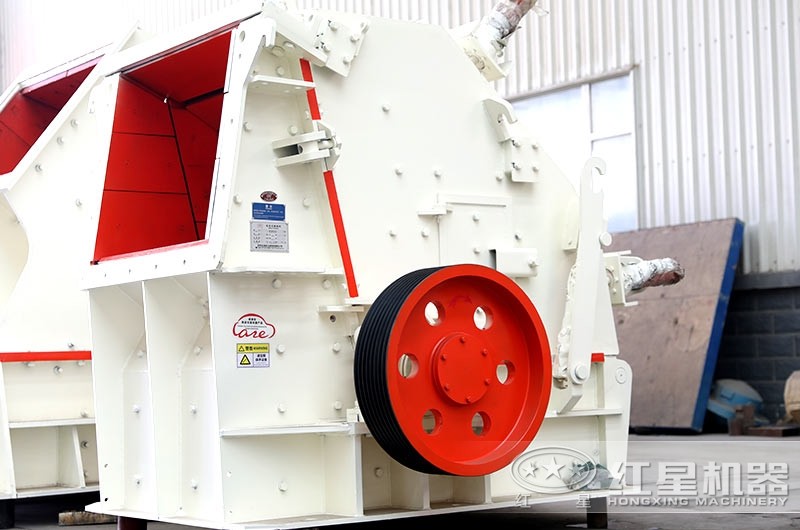 反擊式破碎機(jī),適用于中低硬度物料,粒型好 反擊式破碎機(jī),適用于中低硬度物料,粒型好