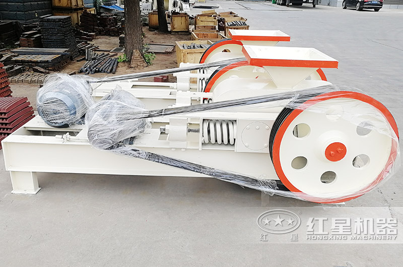 對(duì)輥式破碎機(jī) 對(duì)輥式破碎機(jī)