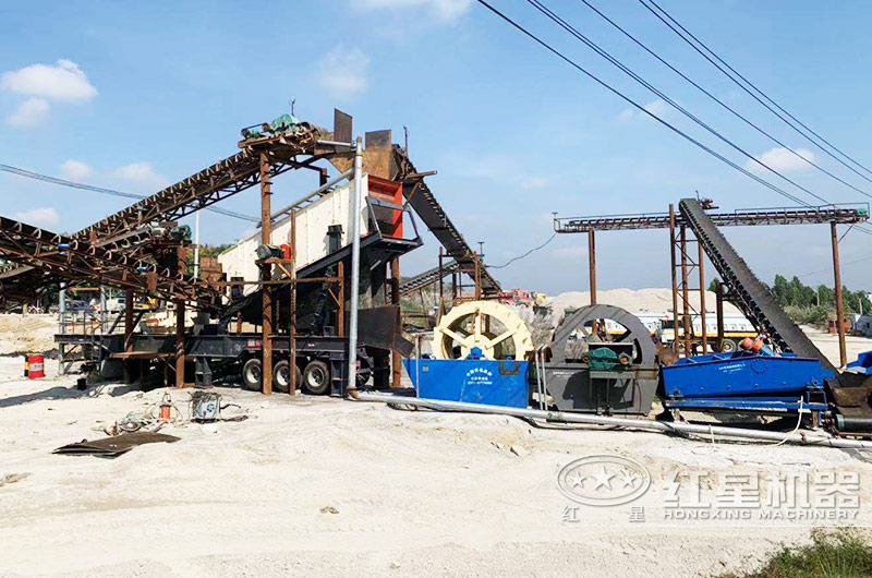 2914輪斗石粉洗砂作業(yè)現(xiàn)場 2914輪斗石粉洗砂作業(yè)現(xiàn)場