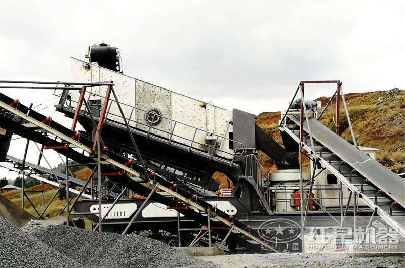 時(shí)產(chǎn)300噸移動(dòng)柴油機(jī)小型制砂機(jī)生產(chǎn)現(xiàn)場(chǎng) 時(shí)產(chǎn)300噸移動(dòng)柴油機(jī)小型制砂機(jī)生產(chǎn)現(xiàn)場(chǎng)