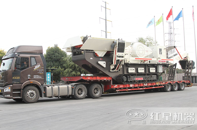 移動履帶一體式破碎機(jī)發(fā)往湖南 移動履帶一體式破碎機(jī)發(fā)往湖南