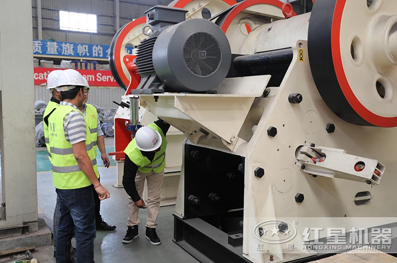 客戶來廠深入了解設備 客戶來廠深入了解設備