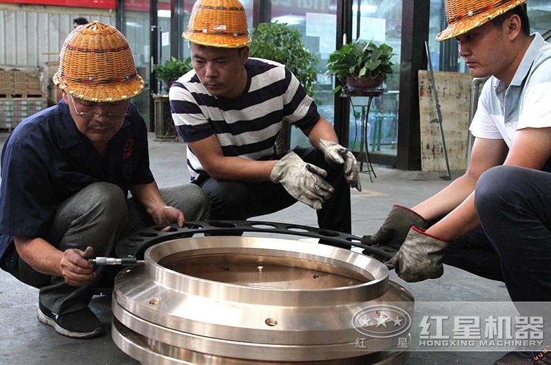 紅星圓錐破碎機有嚴格的技術、質量控制