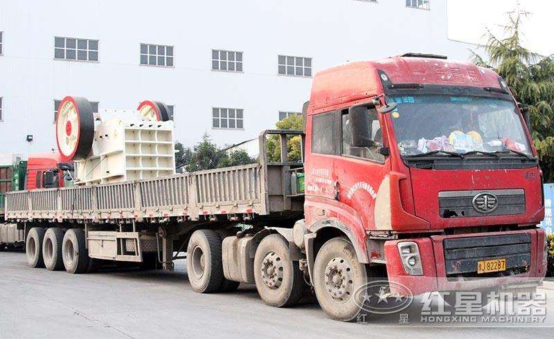 時產400噸-500噸青石破碎機發貨 時產400噸-500噸青石破碎機發貨