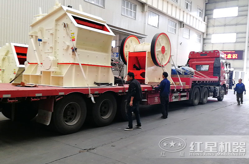 打砂石料的破碎設(shè)備發(fā)貨 打砂石料的破碎設(shè)備發(fā)貨