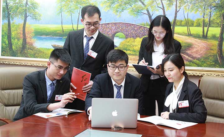 紅星工程師為您量身定制 紅星工程師為您量身定制