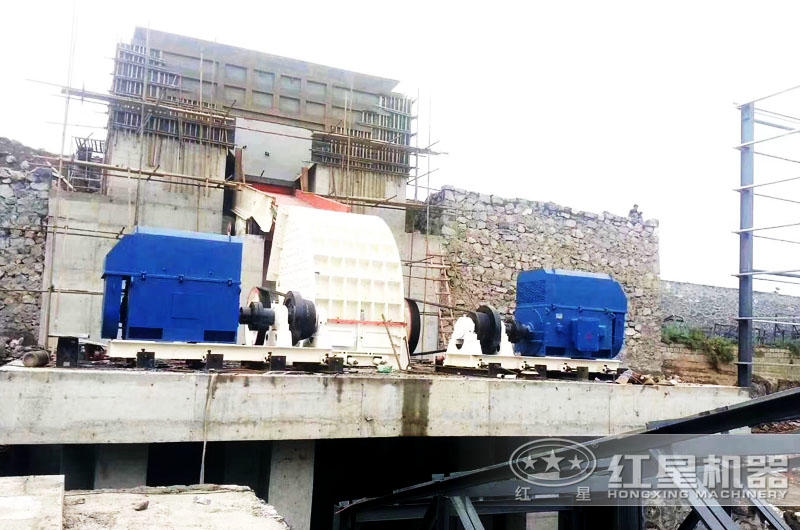 錘式破碎機生產(chǎn)現(xiàn)場歡迎考察 錘式破碎機生產(chǎn)現(xiàn)場歡迎考察