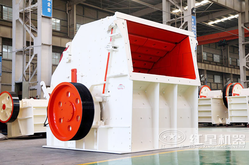 反擊式破碎機:中碎低硬度礦山物料 反擊式破碎機:中碎低硬度礦山物料