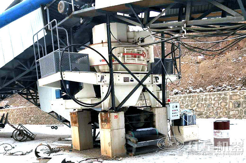 菏澤環(huán)保石子粉碎生產(chǎn)線現(xiàn)場 菏澤環(huán)保石子粉碎生產(chǎn)線現(xiàn)場