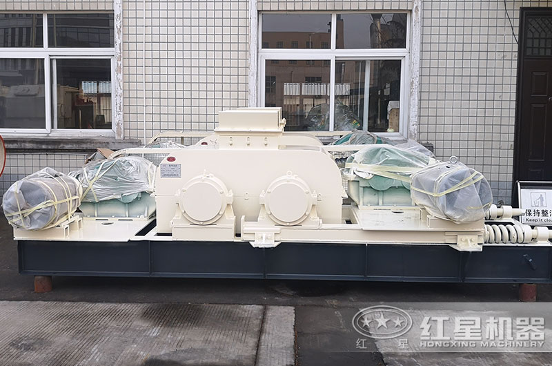 對(duì)輥式粉碎機(jī)設(shè)備圖片 對(duì)輥式粉碎機(jī)設(shè)備圖片