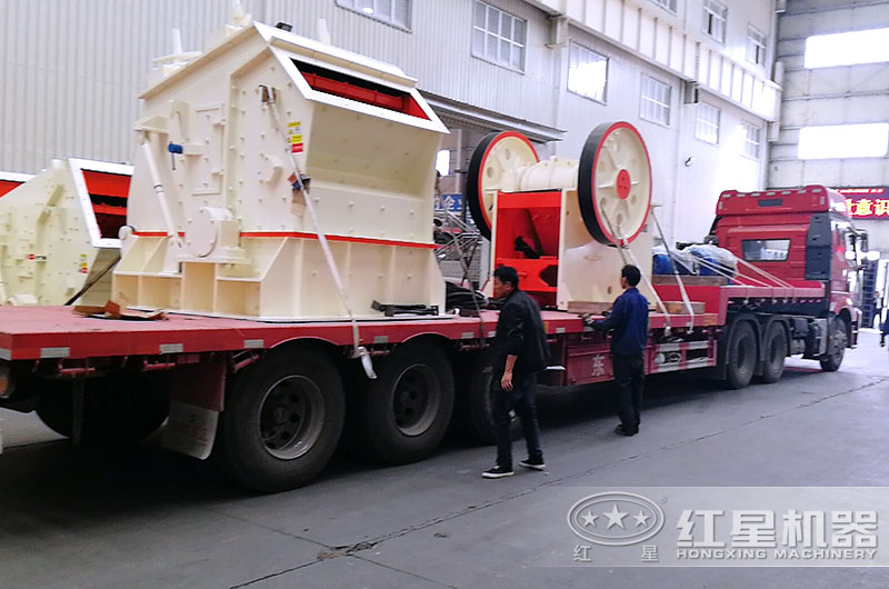 小型破碎機設備發貨中 小型破碎機設備發貨中