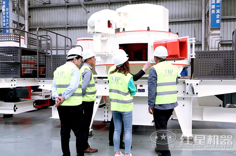 客戶到設(shè)備生產(chǎn)車間實(shí)地考察 客戶到設(shè)備生產(chǎn)車間實(shí)地考察