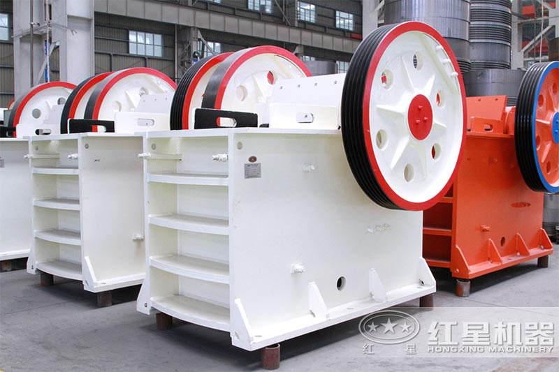 600×900顎式破碎機 600×900顎式破碎機