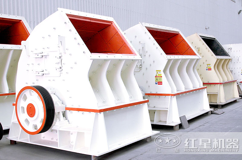 PCZ重錘碎石機圖片，時產(chǎn)100-3000噸