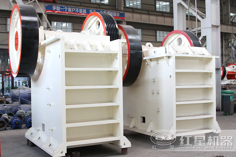 69鄂式破碎機設備圖片 69鄂式破碎機設備圖片