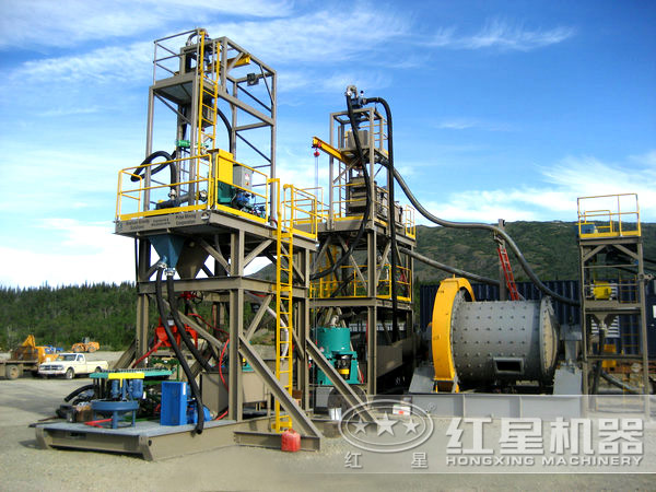 溢流型球磨機(jī)生產(chǎn)現(xiàn)場(chǎng)圖片 溢流型球磨機(jī)生產(chǎn)現(xiàn)場(chǎng)圖片