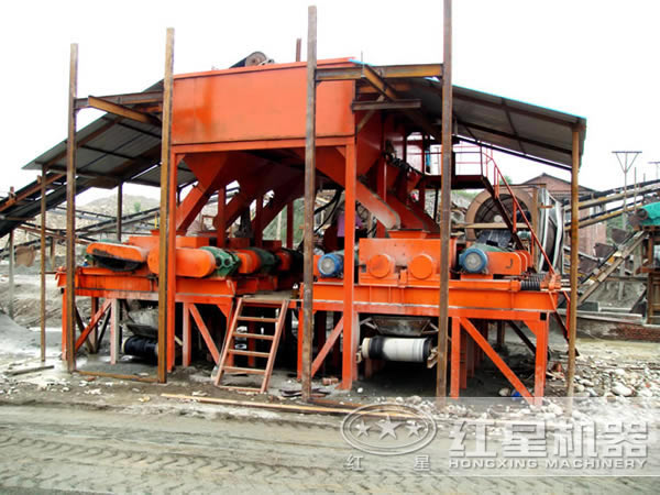 齒輥破碎機生產(chǎn)現(xiàn)場圖片 齒輥破碎機生產(chǎn)現(xiàn)場圖片