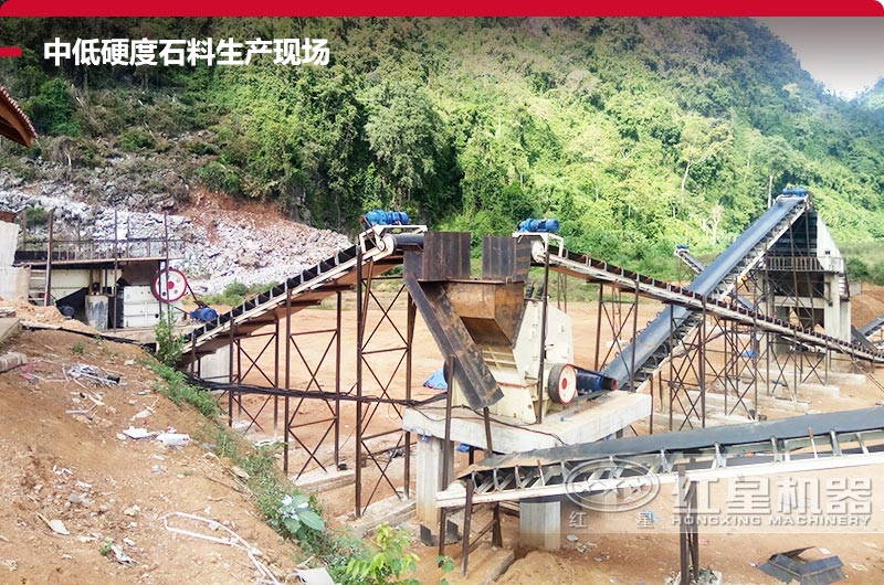 中低硬度物料制砂現(xiàn)場 中低硬度物料制砂現(xiàn)場