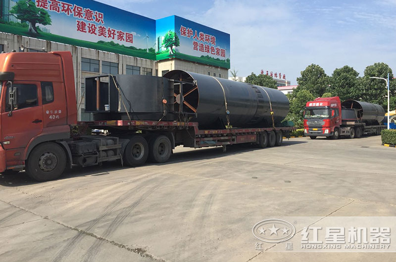 大型煤泥烘干機(jī)裝車發(fā)貨現(xiàn)場(chǎng) 大型煤泥烘干機(jī)裝車發(fā)貨現(xiàn)場(chǎng)