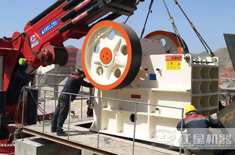 細(xì)鄂破機(jī)安裝現(xiàn)場 細(xì)鄂破機(jī)安裝現(xiàn)場