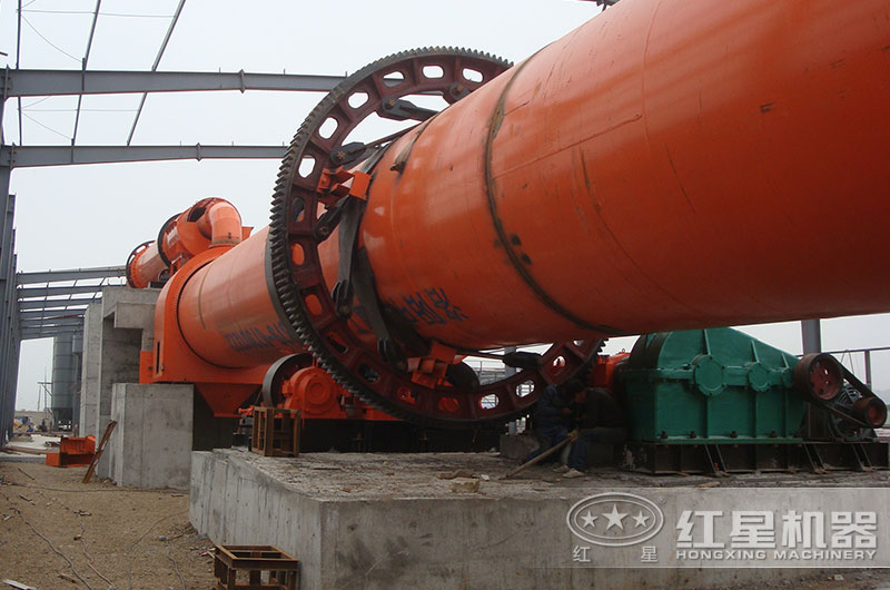 河南汝陽(yáng)大型煤泥烘干機(jī)加工現(xiàn)場(chǎng) 河南汝陽(yáng)大型煤泥烘干機(jī)加工現(xiàn)場(chǎng)