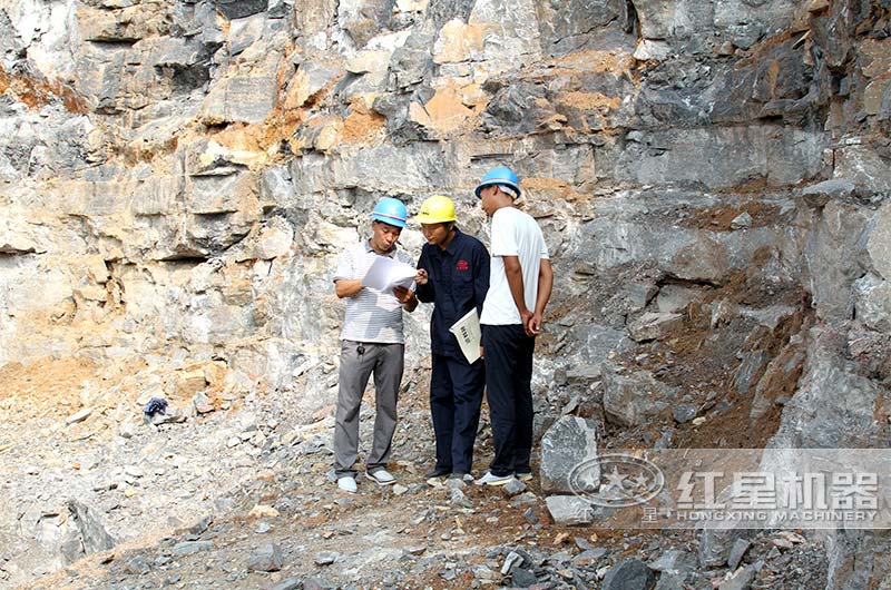 紅星技術人員隨客戶到現場勘察設計 紅星技術人員隨客戶到現場勘察設計