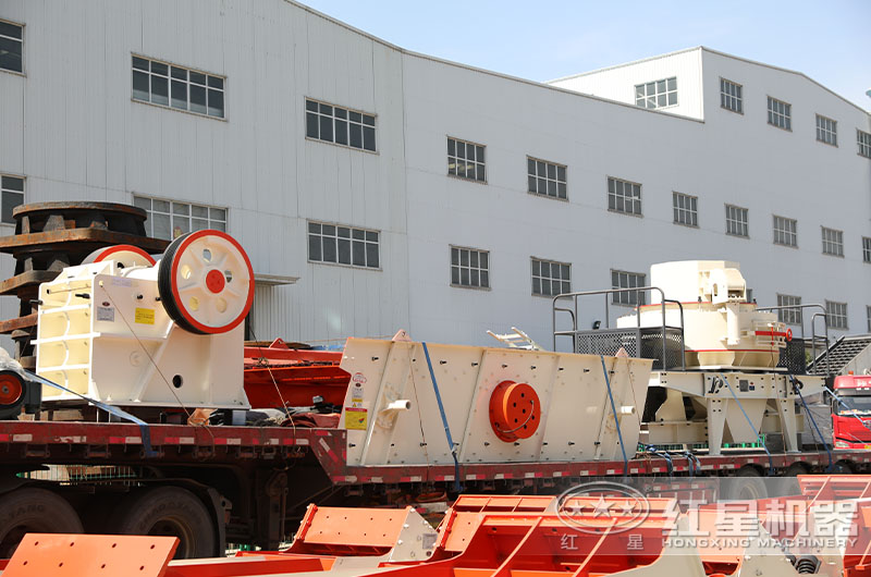 山石粉碎設備發(fā)貨 山石粉碎設備發(fā)貨